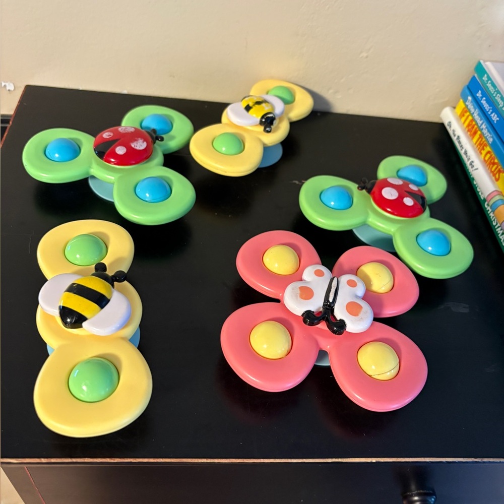 Spinners/fidgets toys. Set of 5. Flowers bees. Ladybug, butterflies. Suction.